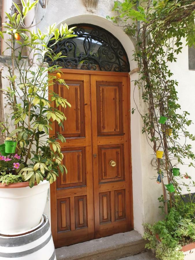 Lipari Suite Apartament المظهر الخارجي الصورة